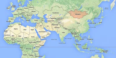 世界地図を示すモンゴル